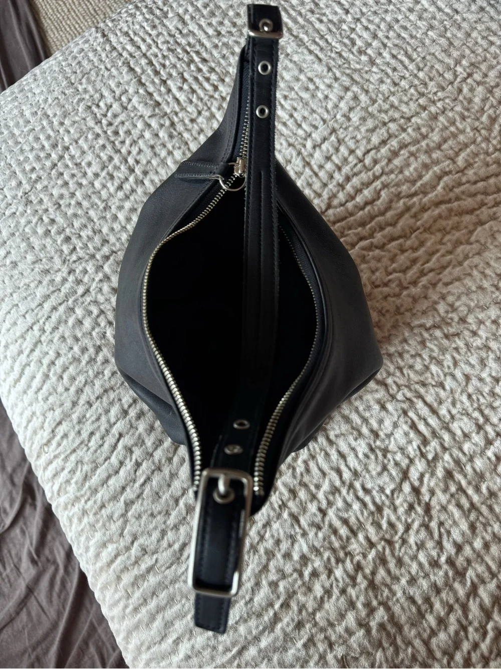 Vintage Coach Black Leather Hobo Shoulder Bag